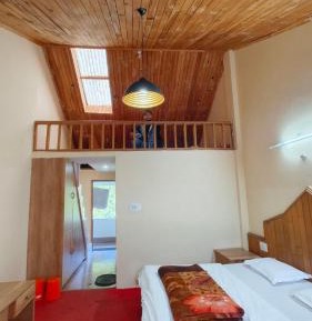 Deluxe King Suite