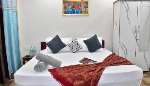 Large Double Room