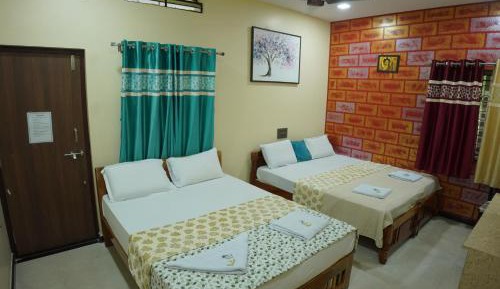 Deluxe Family Room