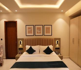 Standard Queen Room