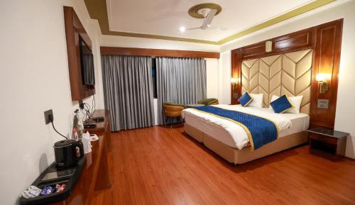 Queen Room