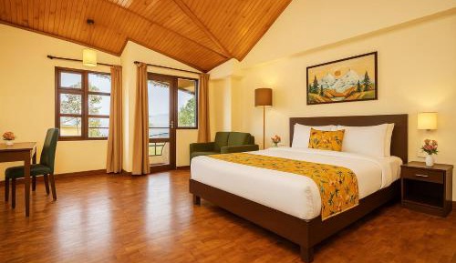 Deluxe Room with Private Balcony