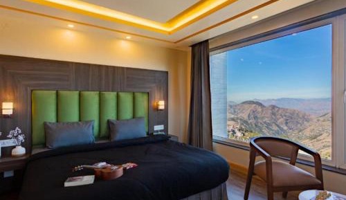 Deluxe Double Room with Mountain View