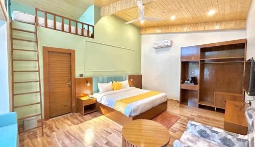 Deluxe Family Suite