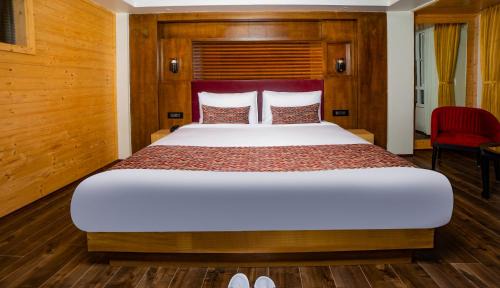 Premium View Room 