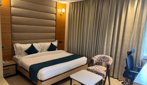 Queen Room