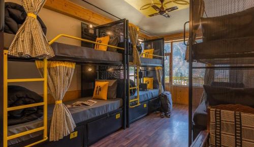 Bed in 6 Bed Mixed Dormitory with Balcony and Valley View