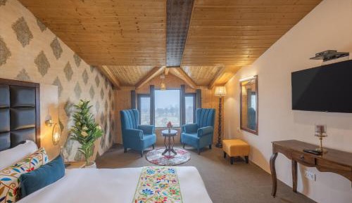 Superior King Room