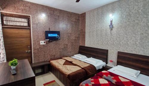 Quadruple Room with Private External Bathroom