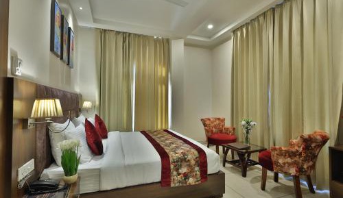 Deluxe King Room