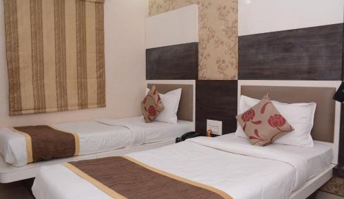 Twin Room with Bathroom