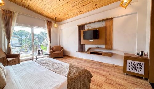 Suite with Hot Tub