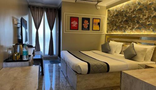 King Room with Balcony