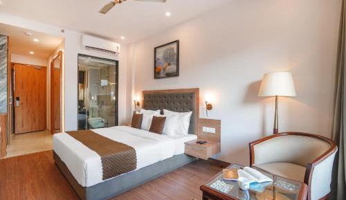 Deluxe Double Room with Balcony