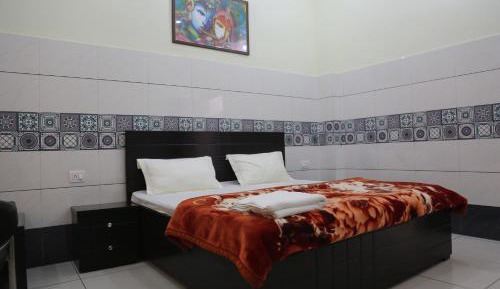 Deluxe Double Room with Shower