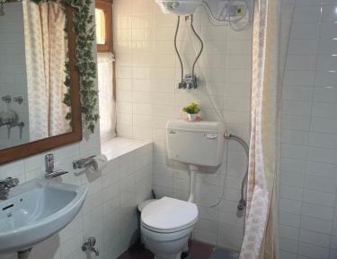 Queen Room with Garden View