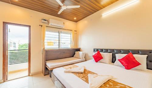 Triple Room with Balcony