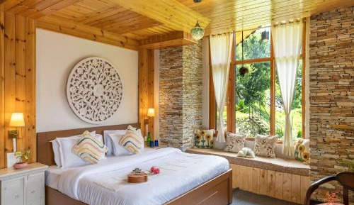 Deluxe Room (mountain view)