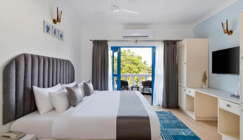 Deluxe Room with Balcony - 15% Discount on Food & Non-Alcoholic Beverages