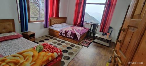 Triple Room with Mountain View