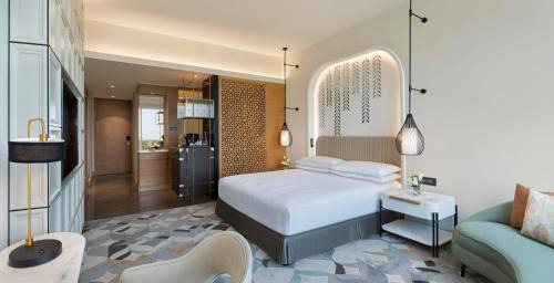 Classic King Room with Pool View