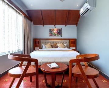 Queen Room