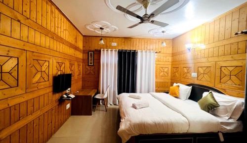 Double Room with Private Bathroom
