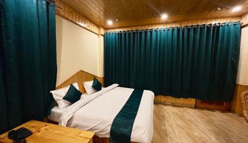 King Room with Balcony