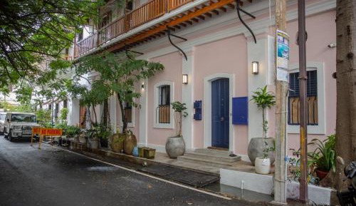 Three-bedroom Villa with complimentary Temple and church visit with guide