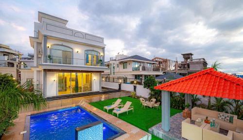Villa with Private Pool