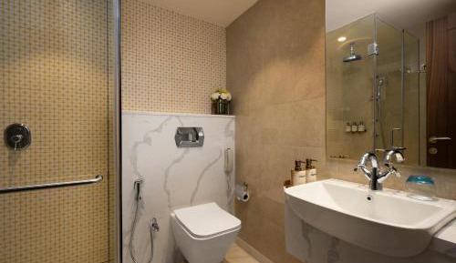 One Bedroom Royal Apartment (Ganges View)