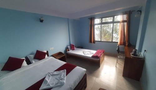 Triple Room with Mountain View