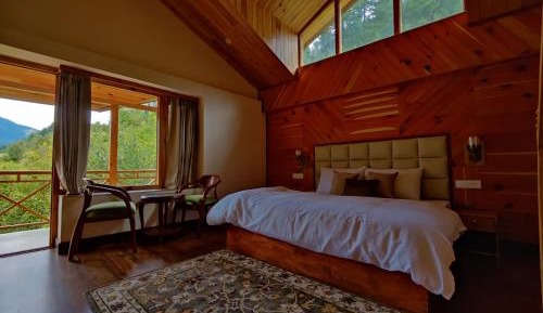 Family Room with Mountain View