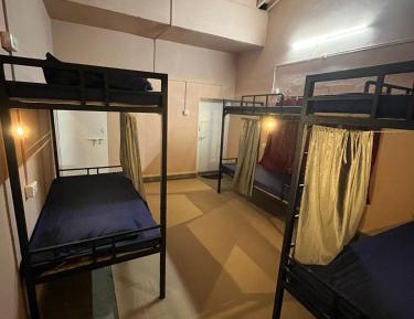 Bunk Bed in Mixed Dormitory Room