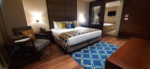 Executive Suite 20% discount on laundry, Early check-in and Late check-out subjected to availability