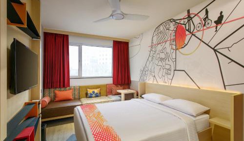 Luxe Queen Room 