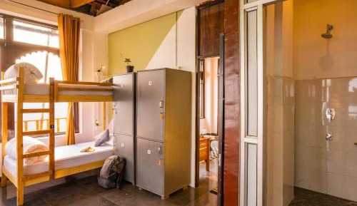 Bed in 8-Bed Mixed Dormitory Room (with balcony)