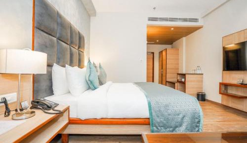 Superior King Room