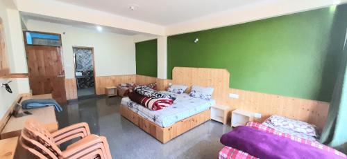 Quadruple Room with Balcony