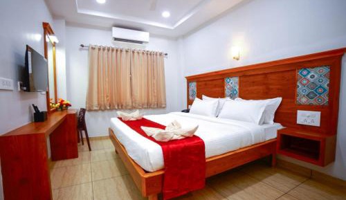 Deluxe Double Room (2 Adults + 1 Child)