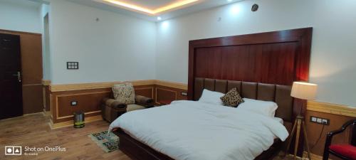 Double Room with Mountain View