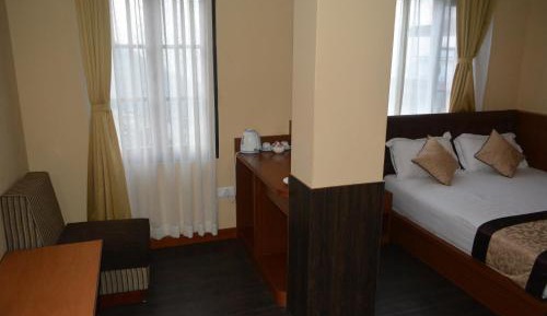 Deluxe Double or Twin Room