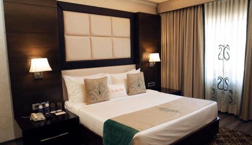 Standard Double Room (Complimentary welcome drinks on arrival)