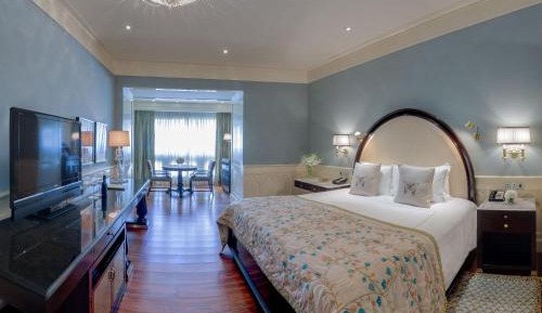 Grande Luxury Suite 1 Bedroom Sea View - 2 Way Airport Transfer