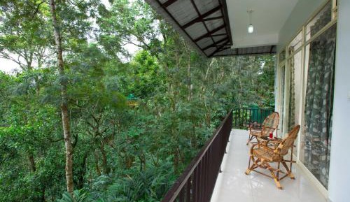 Quadruple Room with Balcony