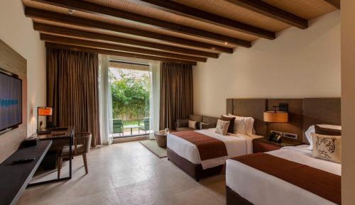 Superior King or Twin Room (Complimentary Hi-Tea)