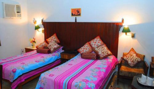 Deluxe Double or Twin Room