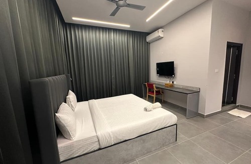 HITEC City Hotel | Hotel Siri Inn