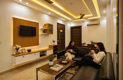 DLF Phase 5 Apartment | Lime Tree 2 Bhk Apartment Golf Course