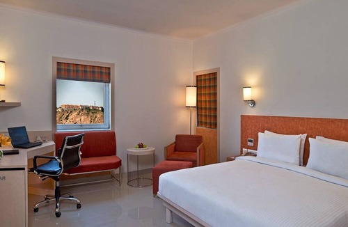 Sindhi Camp Hotel | Nirwana Hometel Jaipur